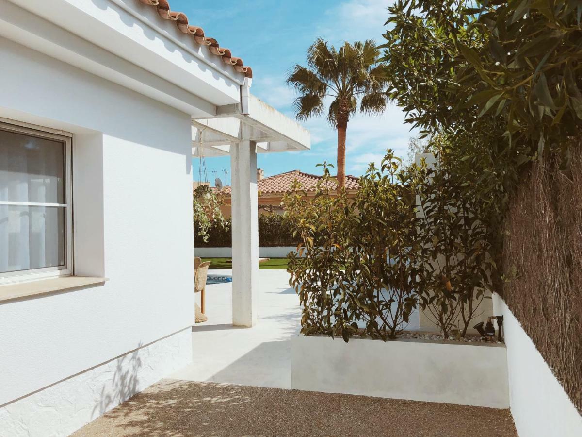 Villa Fernweh - Delta De L'Ebre Riumar Bagian luar foto